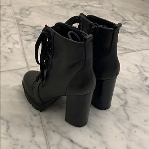 Steve Madden Lace Ankle Boots- Size 6.5
